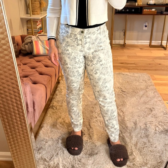 White House Black Market Floral Print Ankle Skinny Jeans Size 8 Women's - Picture 1 of 8
